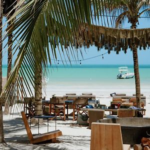 Casa Las Tortugas Petit Beach Hotel & Spa